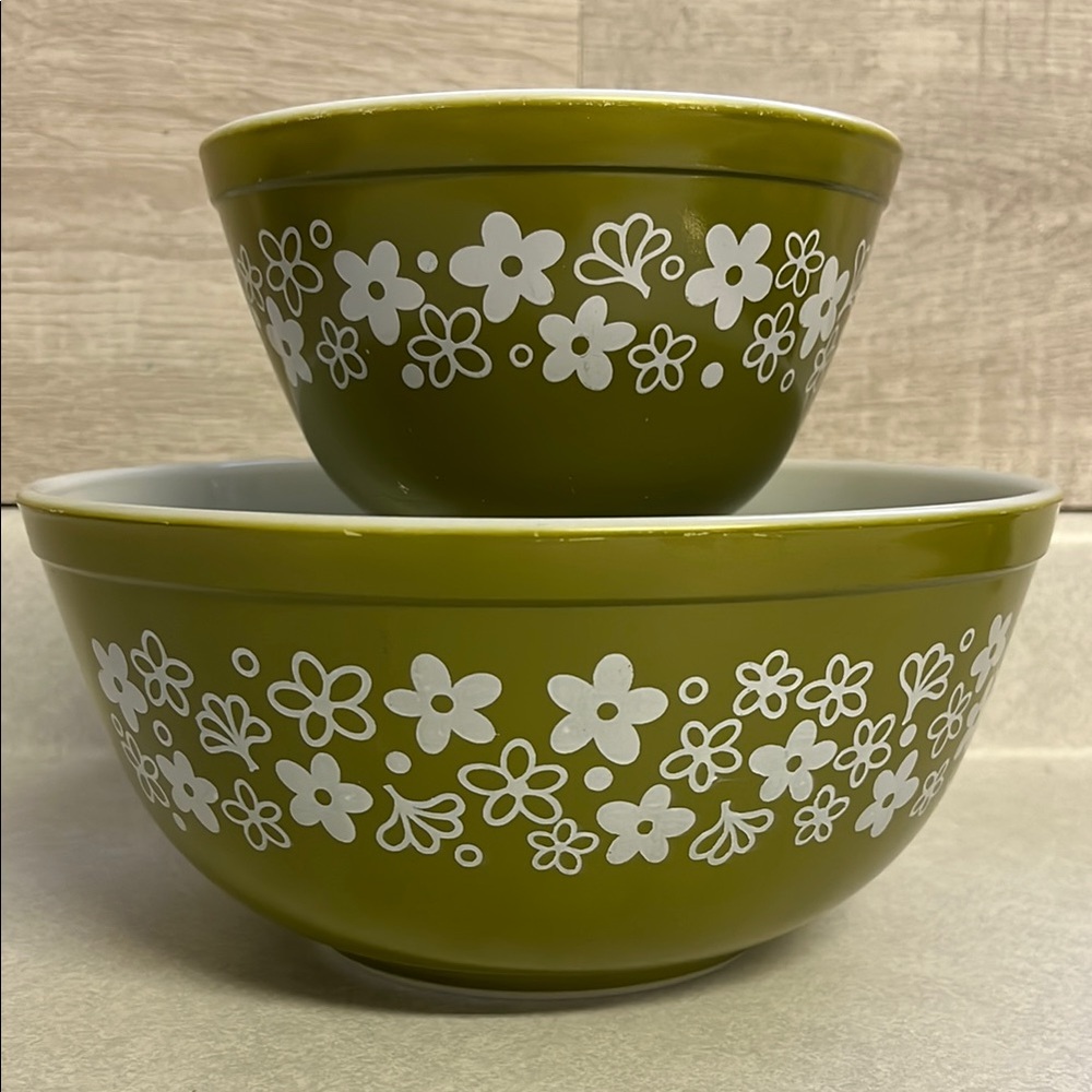 Pyrex spring blossom/ crazy daisy 401 and 403